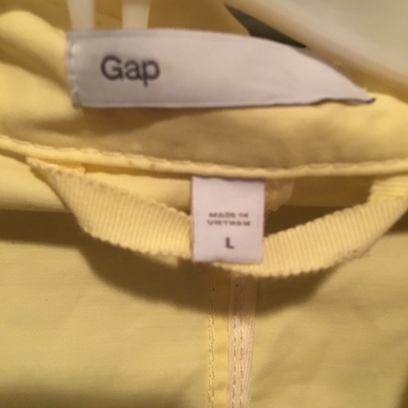 GAP yellow short trench jacket. - Picture 6 of 7